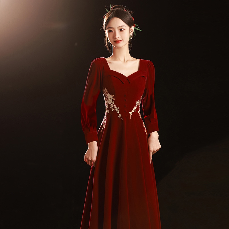 ワインの赤い花嫁の結婚式のトースト服の短い長袖のウェディングドレス