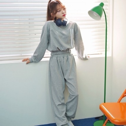 レディース セットアップ ジャージ 部屋着 長袖 ラウンドネック ストレート ハイウエスト ウエストゴム かわいい 大人可愛い きれいめ シンプル カジュアル おしゃれ かっこいい こなれ感 ラフ