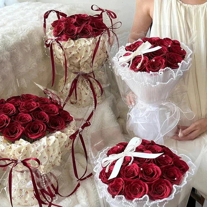 【配達料無】新规入荷続々結婚祝い ローズブーケ 造花 石けんフラワー バレンタイン プレゼント 彼女 誕生日 ギフト 豪華 花束価挑戦