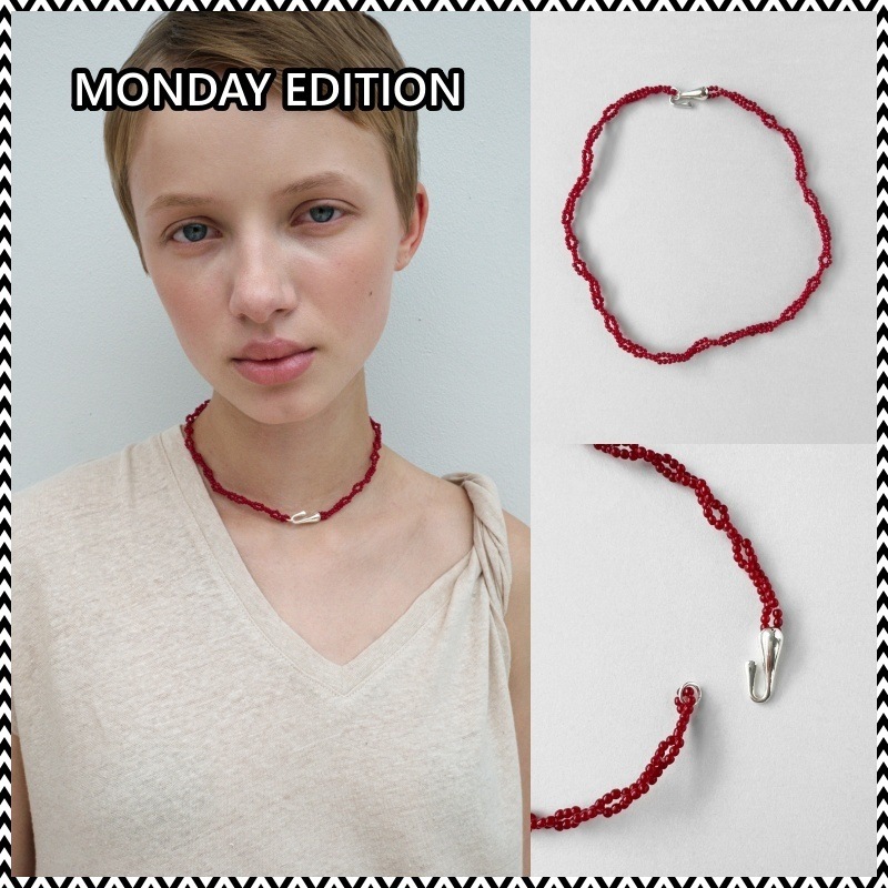 MONDAY EDITION Petite Plumeria Necklace - Red
