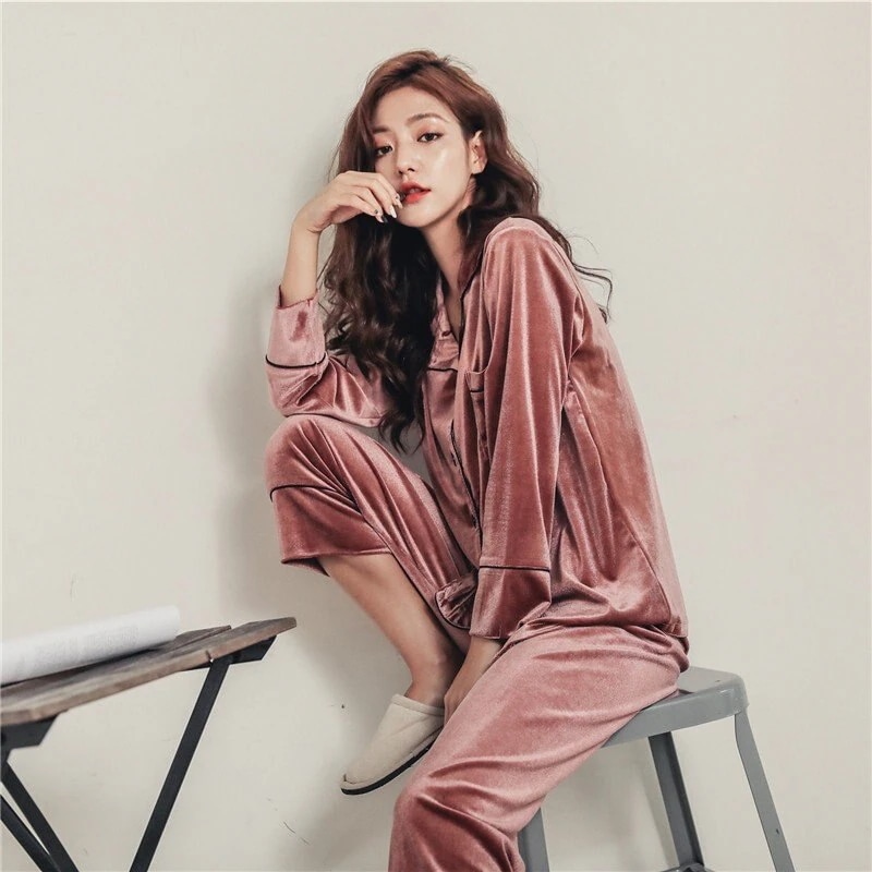 ネグリジェ レディースパジャマ ペア秋冬 前開きベルベットネグリジェ フェイク ナイトガウン 長袖