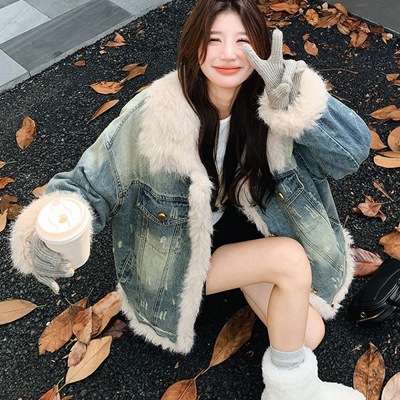 青いカウボーイの継ぎ目の綿ジャケット女性の冬の加絨加厚2024新型の美しい保温毛むくじゃらの上着 6,159円