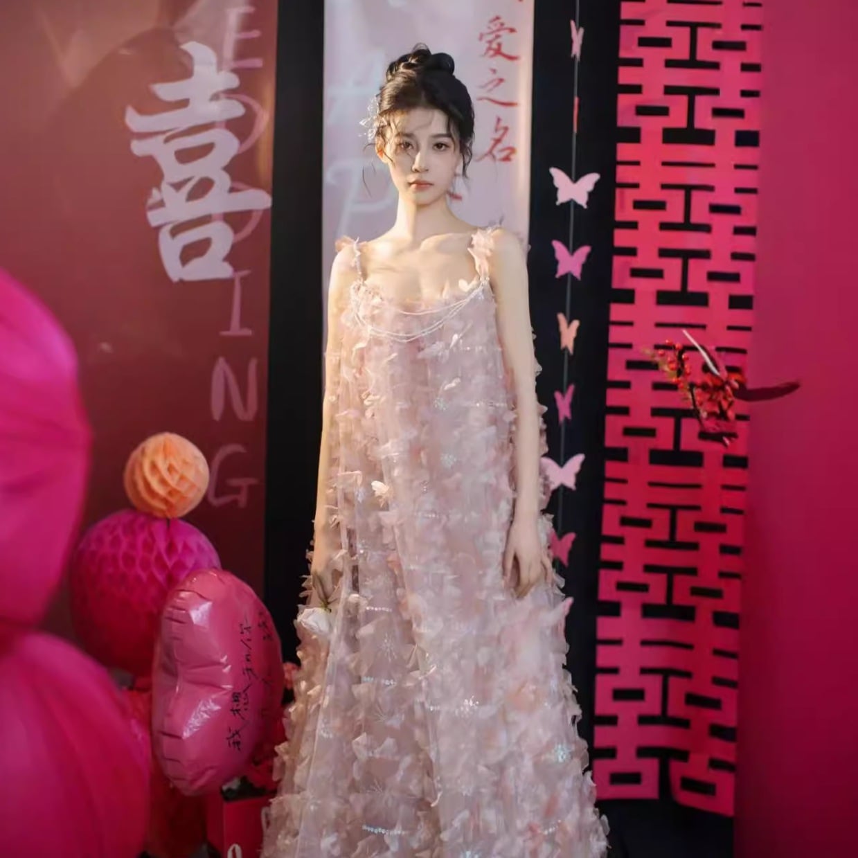 新しい中国のドレッシングガウン2025新しい花嫁ニッチライトガーゼピンクの婚約ドレス妊婦脂肪mm乾杯スーツ 母の日-0000487