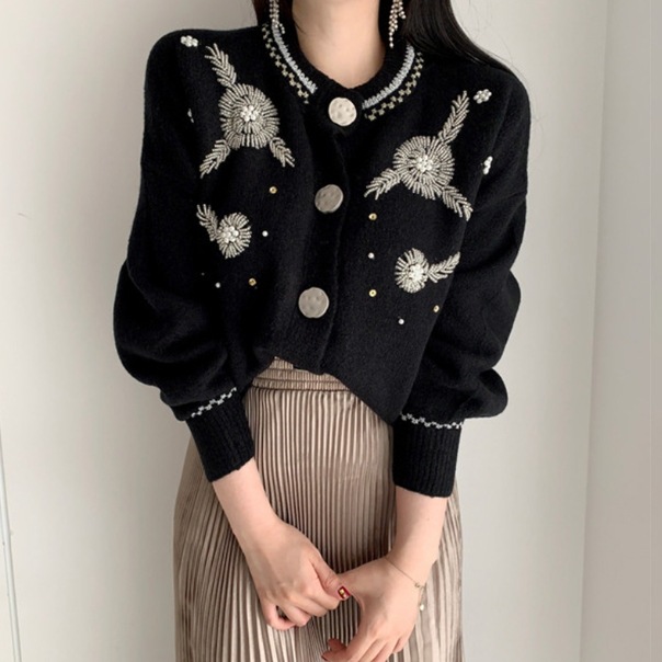 トップス カーディガン 長袖 クルーネック ノーカラー デザイン ボタン 美ライン ニュアンス 刺繍 ニット カラバリ ロマンチック 暖かい かわいい 大人可愛い きれいめ シンプル カジュアル 大人
