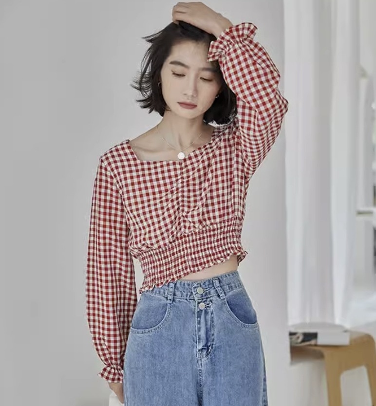 トップス ブラウス ショート ショート丈 袖あり 長袖 萌袖 スクエアネック スリム フリル ハイウエスト 可愛い かわいい きれいめ シンプル カジュアル 大人 上品 おしゃれ お洒落 レトロ