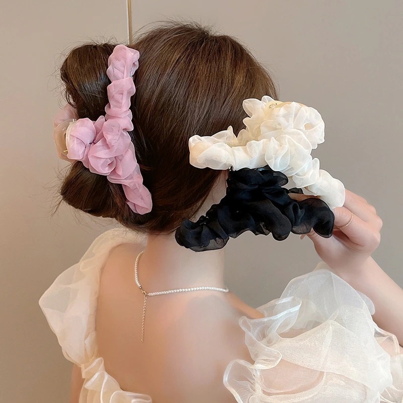 髪のボリューム気質とヘアスタイルの女性の後頭部用スーパーフェアリーサマーメッシュヘアク高級感のある大型サメク