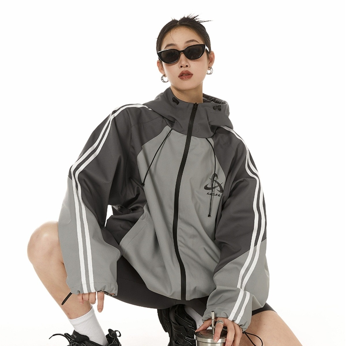 2025 春夏 BF風スタイルアップ シルエットフーディー アウター フード付き ファッション パーカー サイズ 大人 ゆったりライクカジュアル ストリートフルファッション サイドカジュアルかわいい