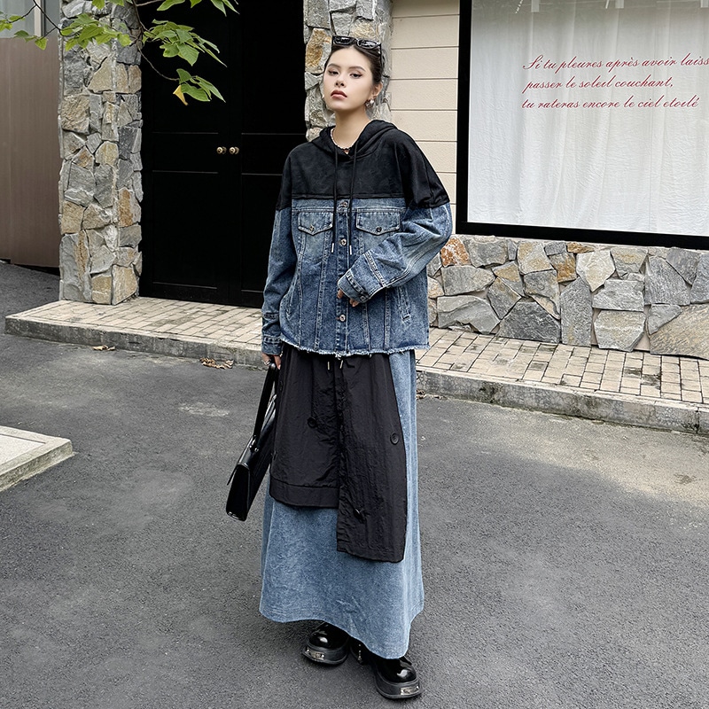 【J.Fashion】 2024秋新品 デニムジャケット パーカー デニムパーカー フード付き スカートも店で購入可能です メガ割