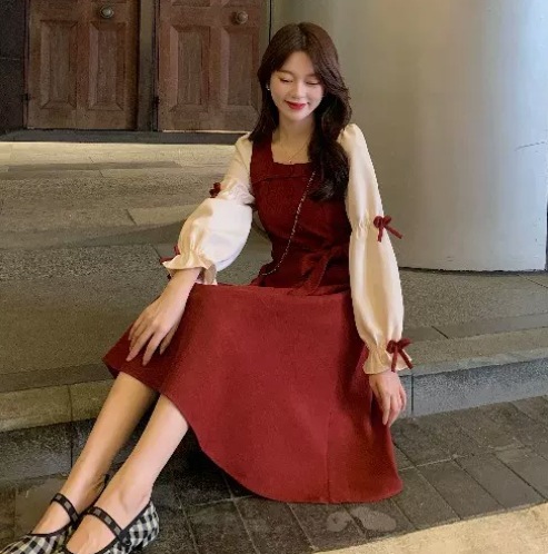 ワンピース デート フレアワンピース ワンピドレス ミディアム丈 袖あり 長袖 スクエアネック リボン フレア Aライン ウエストリボン かわいい 大人可愛い きれいめ シンプル カジュアル 上品