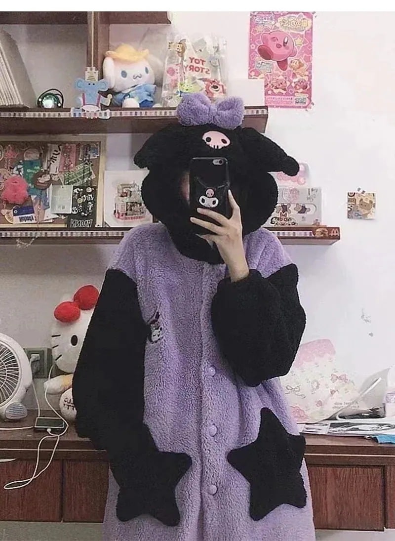 【1 つ購入すると 1 つ無料】kuromi 可愛い サンリオ パジャマ 着ぐるみ ルームウェア レディース パジャマ もこもこ コスプレ バスローブ 修学旅行人気の学園グループ服 柔らかく肌触り期間