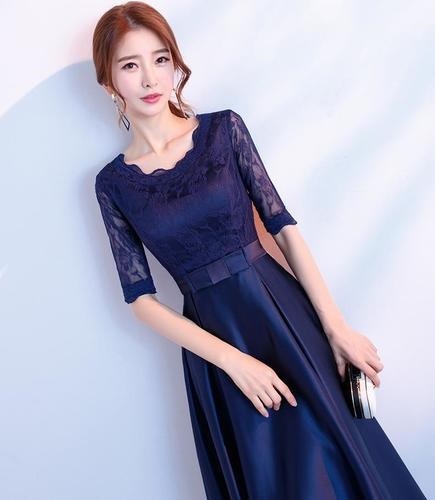 1381．花柄レース ミモレ丈 ドレス(ブルー）結婚式 お呼ばれ 二次会 袖あり 透け感レース 魅力 大きいサイズ 同窓会 フォーマル