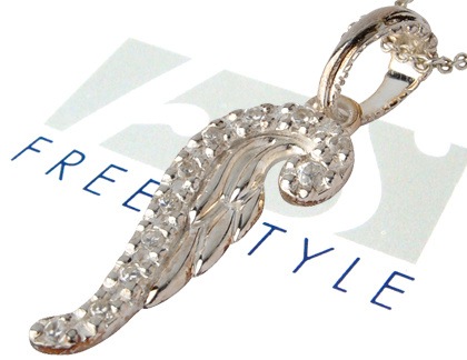 FREE STYLECZフェザーフリースタイルペンダントst/シルバーアクセサリーst/プレゼント/