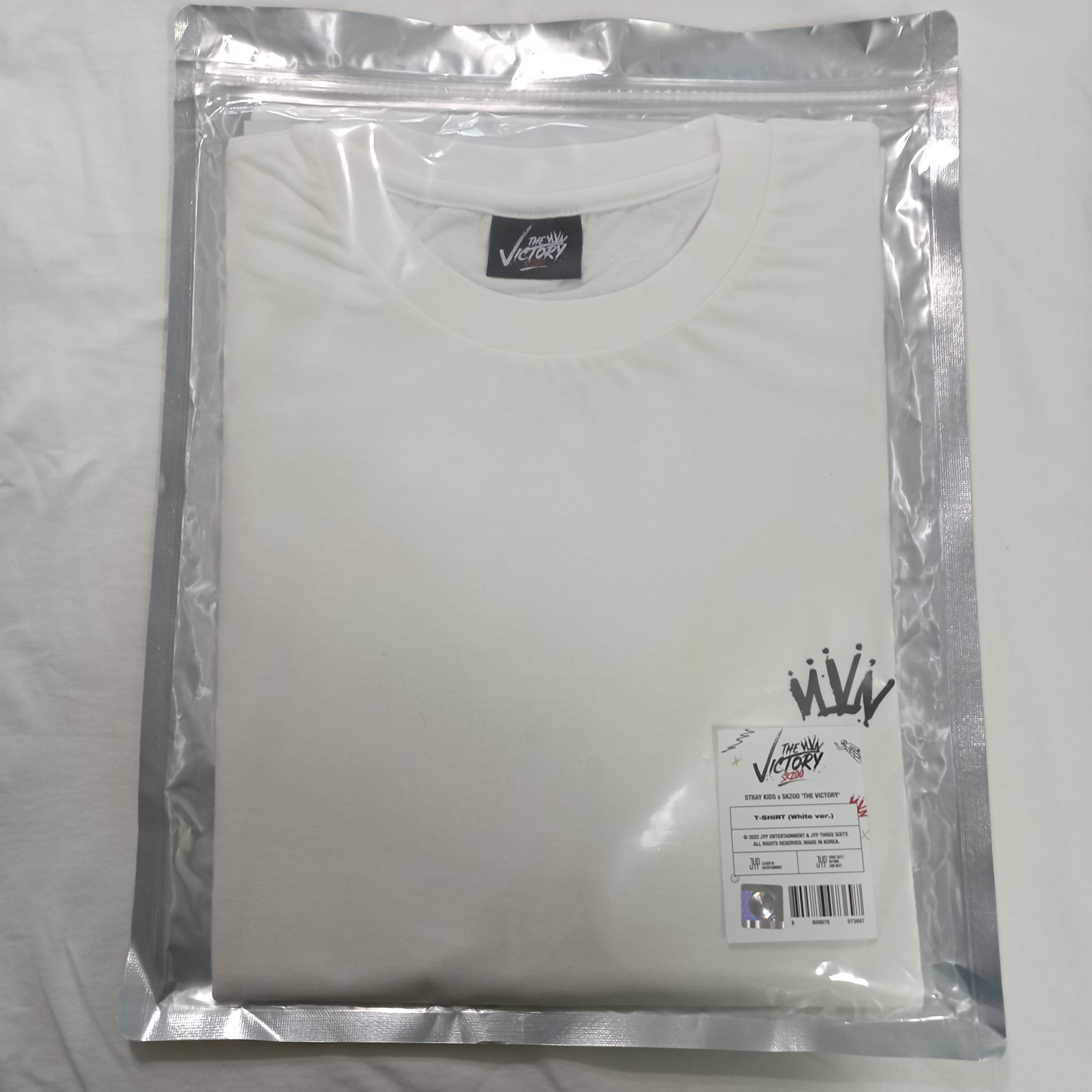 [純正品] STRAY KIDS x SKZOOポップアップストア THE VICTORY IN SEOUL Tシャツ / SKZOO POP-UP STORE THE VICTORY