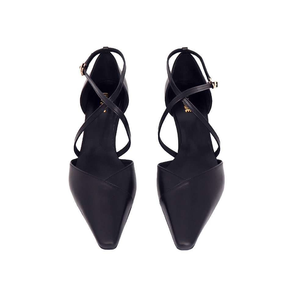 ストラップハイヒール[ブラック]