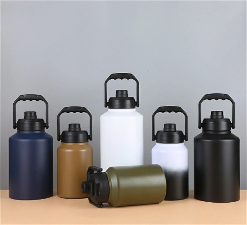 2025新型スポーツボトル 水筒 直飲み 注ぎ飲み 真空断熱 保冷専用 キャンプ 水筒 ボトル 大容量 水筒 スポーツ 水筒 魔法瓶 氷 水筒 保冷 水筒 ウォータージャグ 64oz 128oz 真空