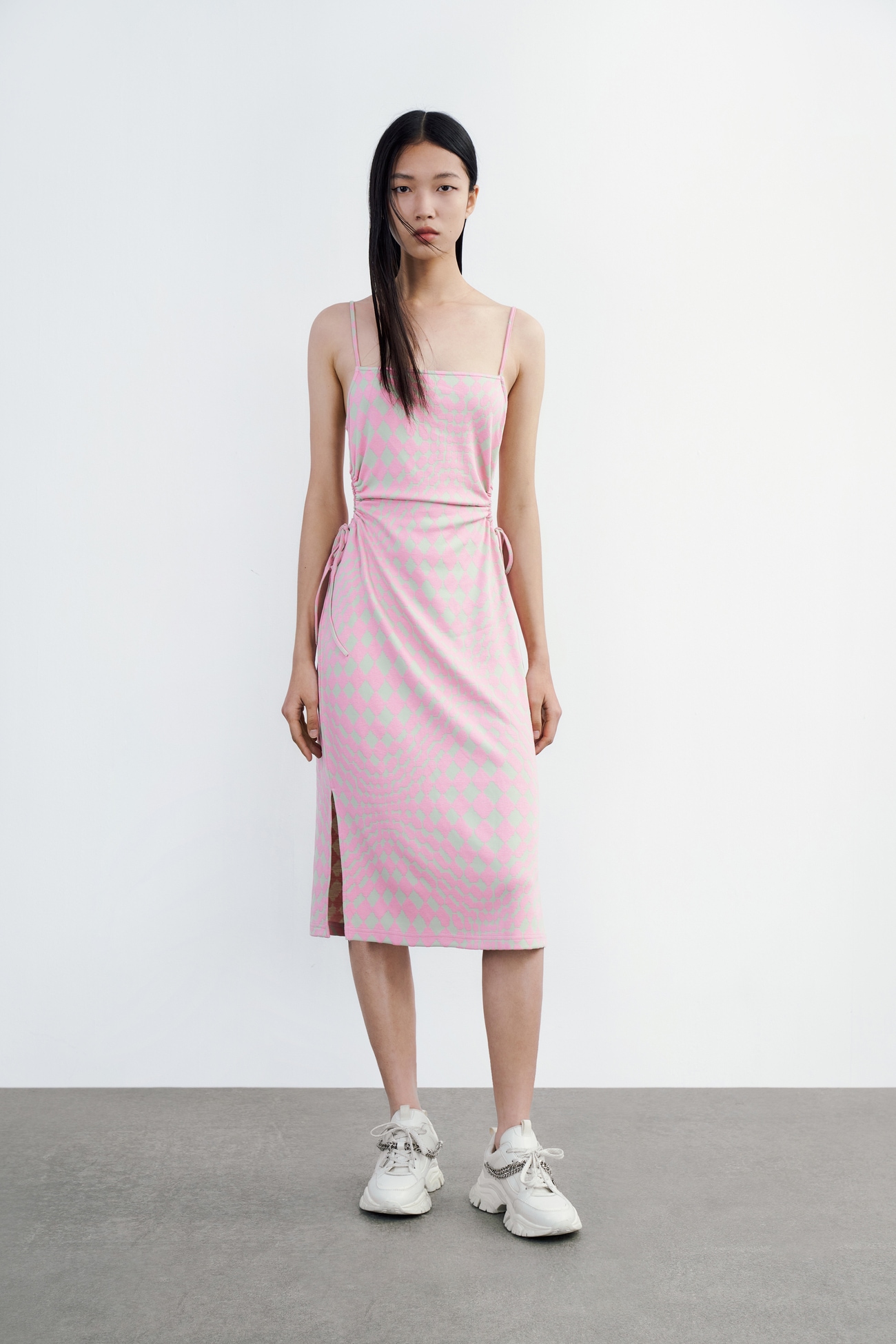 春 夏 レディース トレンド スリット サスペンダー 派手 ユニーク 個性的 さわやか 鮮やか ドレス ワンピース ライトピンク S M Ｌ ＸＬ ワンピース 膝下 袖なし かわいい 大人可愛い