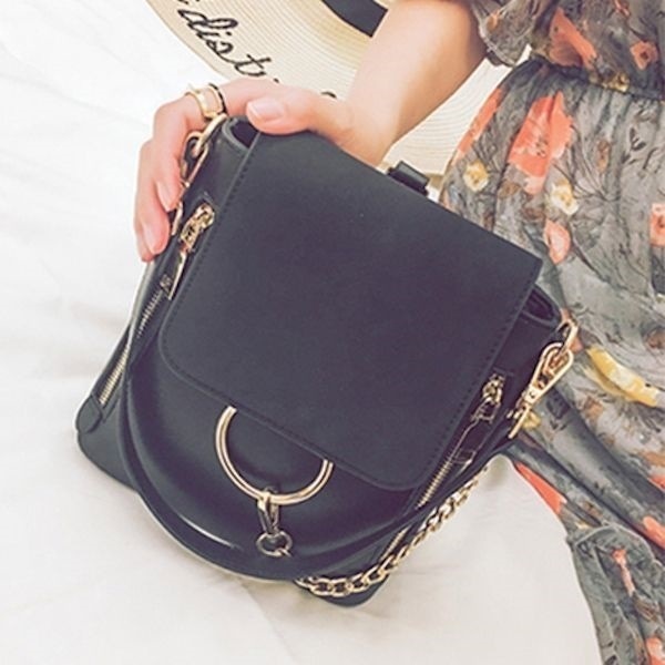 ショルダーバッグ レディース ランキング ブランド レザー 斜めがけ 秋 レザー 春 冬 カジュアル 大容量 赤 縦長 黒 大きめ 革 大人 軽量 ブランド 小さめ 夏 帆布 2WAY スポーティー