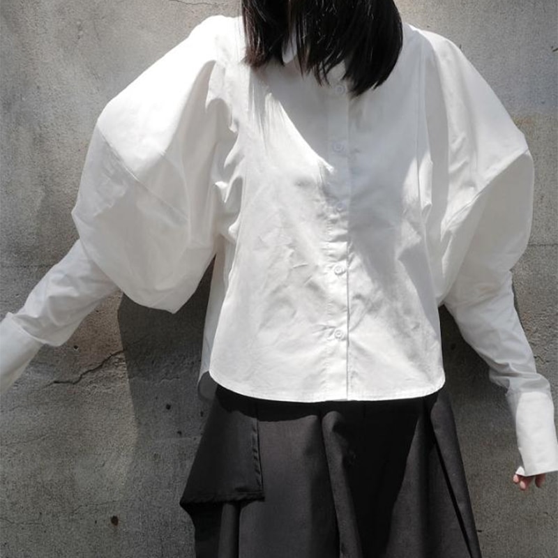 レディース長袖シャツ春新しいラージサイズシングルブレストファッションシンプルな黒と白の無地シンプルなカジュアルレディースシャツ多目的なファッション婦人服