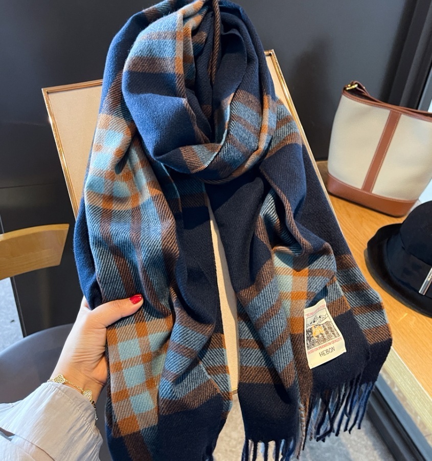 ストール マフラー デート モテアイテム フリンジ ウール 可愛い きれいめ 上品 おしゃれ かっこいい 可愛い ラブリー キュート ガーリー クール モード系 セクシー エレガント 存在感