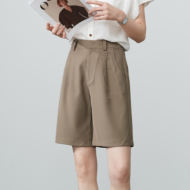 ボトムス パンツ ズボン ハーフパンツ ハイウエスト ポケット 可愛い かわいい 大人可愛い きれいめ シンプル 上品 おしゃれ カジュアル レトロ こなれ感 個性的 主役級 存在感 抜け感