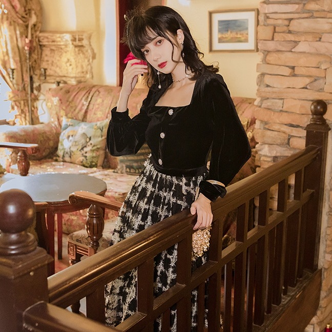 ドレス 膝下 長袖 パフスリーブ スクエアネック フレア Aライン 切り替えデザイン ハイウエスト 大人可愛い きれいめ 大人 上品 おしゃれ レトロ 大人女子 こなれ感 ラブリー キュート