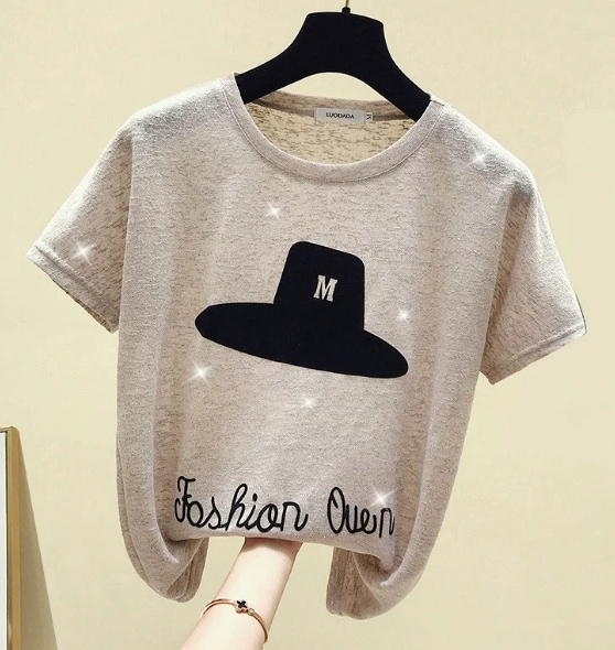 トップス Tシャツ 袖あり 半袖 ラウンドネック 薄手 かわいい 大人可愛い カジュアル おしゃれ お洒落 大人女子 こなれ感 ボーイッシュ キュート ガーリー 主役級 プリント 夏 10代 20代