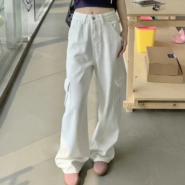 韓国ファッション 白 春 ハイウエスト お出かけ ポケット付き 美脚効果 カジュアル 脚長効果 デニム レディース ワイド ストレート ジーンズ 2025 細見え 春夏パンツ 4,640円