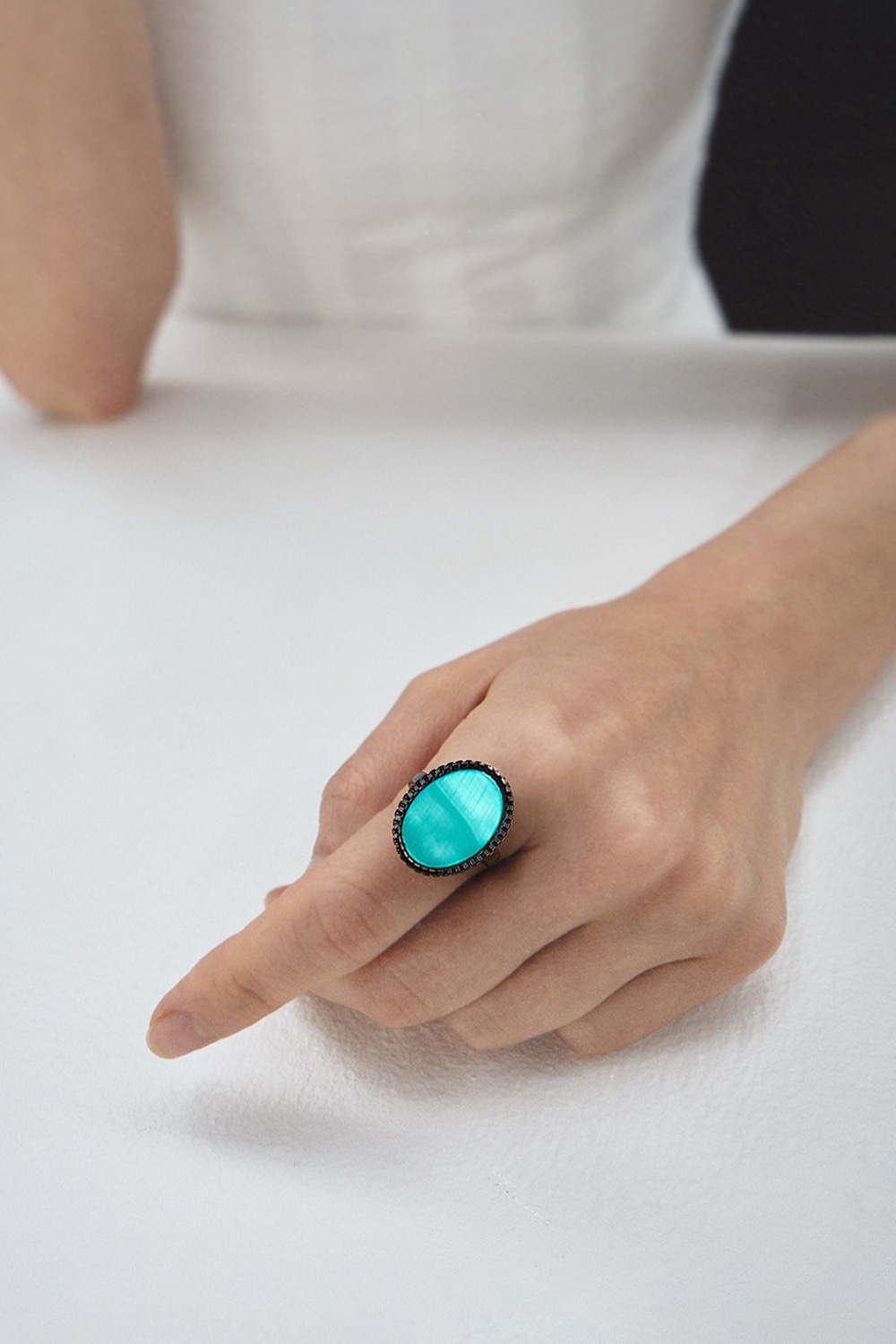 [HAZINA] Cobalt Turquoise Mother of Pearl Ring