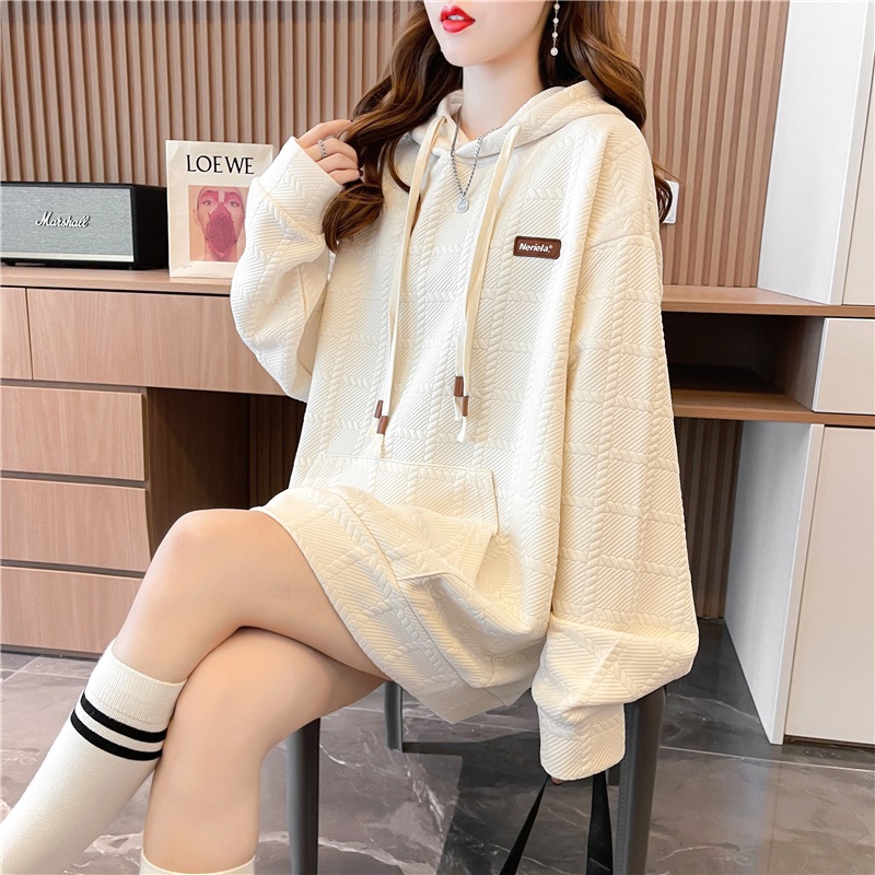 トップス プルオーバー パーカー トレーナー ミディアム丈 ミドル丈 袖あり 長袖 フレア セミフレア フード付き ポケット エンボス かわいい 大人可愛い きれいめ カジュアル おしゃれ お洒落 5,580円