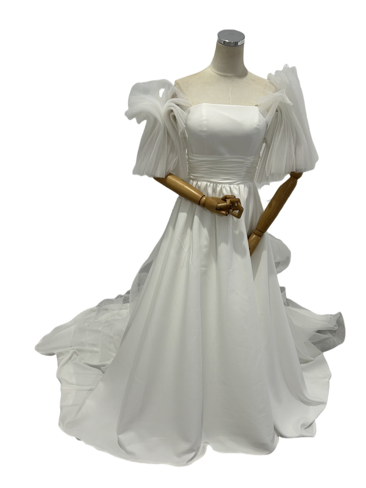 ウエディングドレス ベアトップ 華やかなトレーン 取り外し袖 ふっくら柔らかなバックリボン 結婚式/披露宴