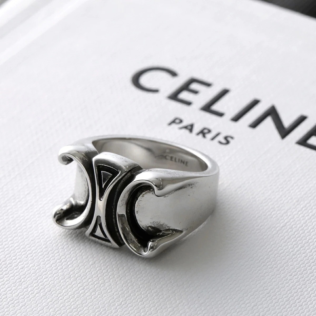 CELINE セリーヌ リング Chunky Triomphe Ring 461DR6BRA.36SI メンズ トリオンフ 指輪 アクセサリー Silver 52,534円