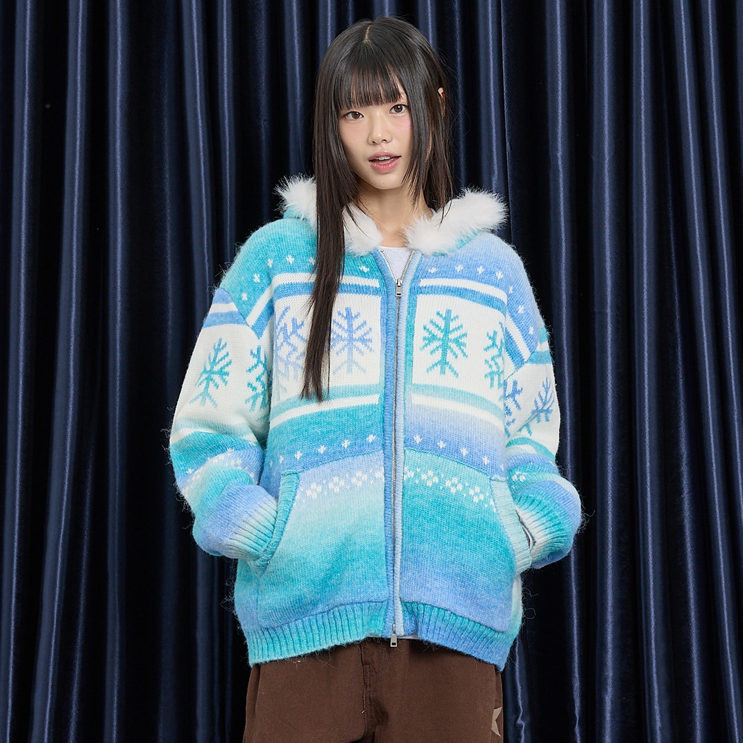 Snow Gradation Fur Hood Knit Zip Up BLUE