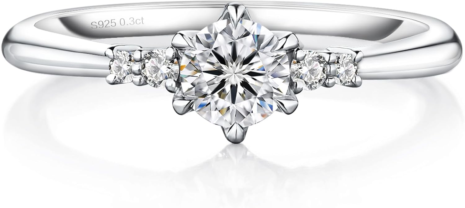 モアサナイト プロポーズリング型番：0.3ct/0.5ct材質：S925純銀製ホワイトゴールドメッキ特徴：一粒人工ダイヤモンド金属アレルギー対応サイズ：9～16号使用シーン：婚約結婚式