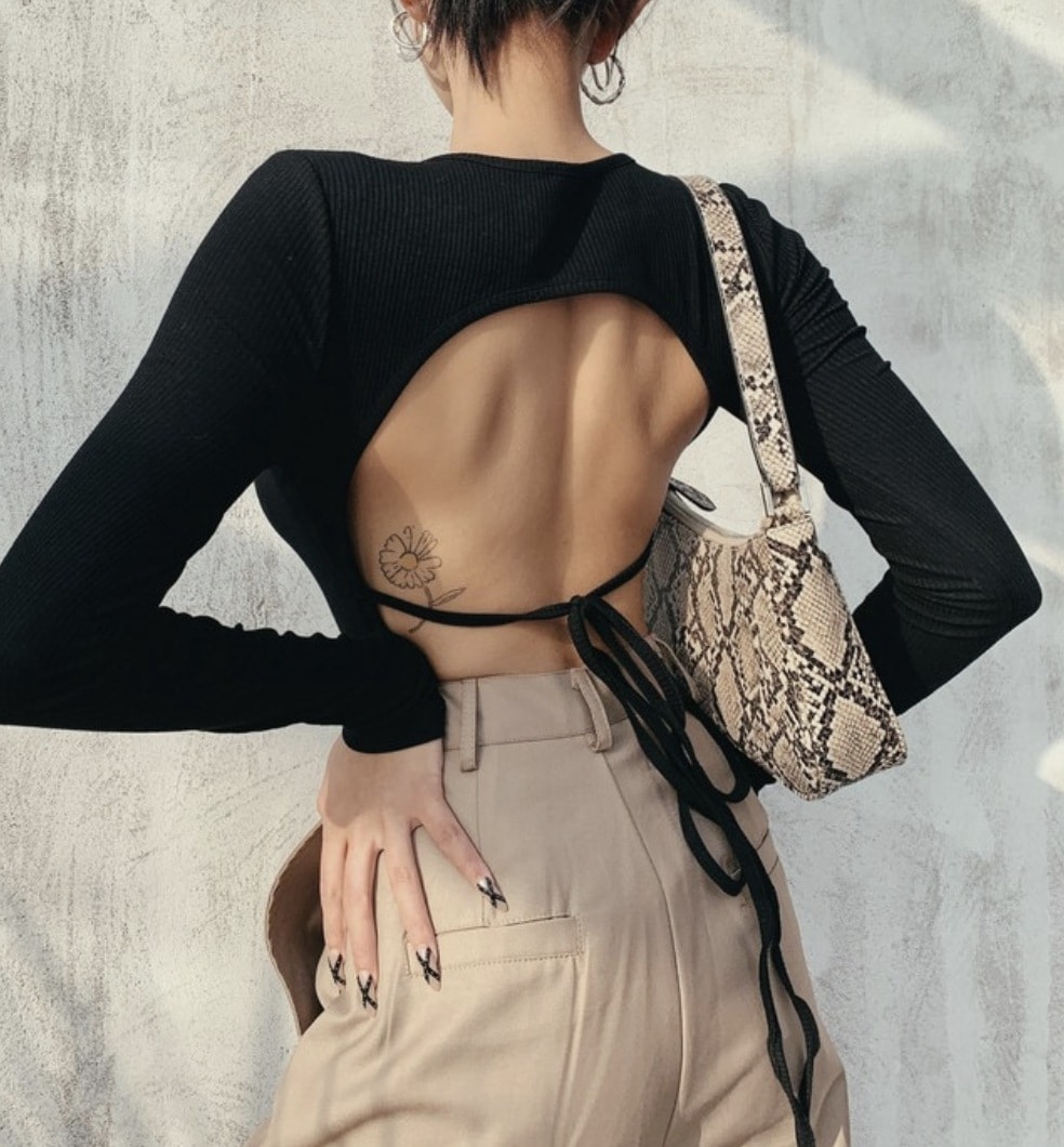 トップス カットソー ジャンプスーツ 袖あり 長袖 ラウンドネック スリム タイト 細身 リブ プルオーバー バックスタイル 背中開き 可愛い かわいい シンプル カジュアル 大人 上品 おしゃれ