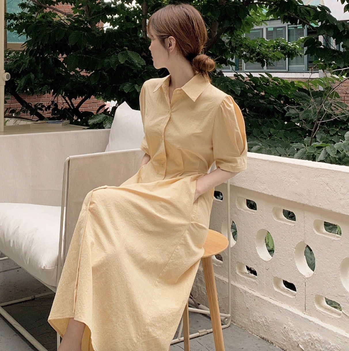 ワンピース シャツワンピ Aライン フレア 膝丈 膝上 Vネック 襟付き 半袖 パフスリーブ 前開き ハイウエスト 大人可愛い かわいい シンプル ガーリー 春 夏 おしゃれ 学生 デート お出かけ