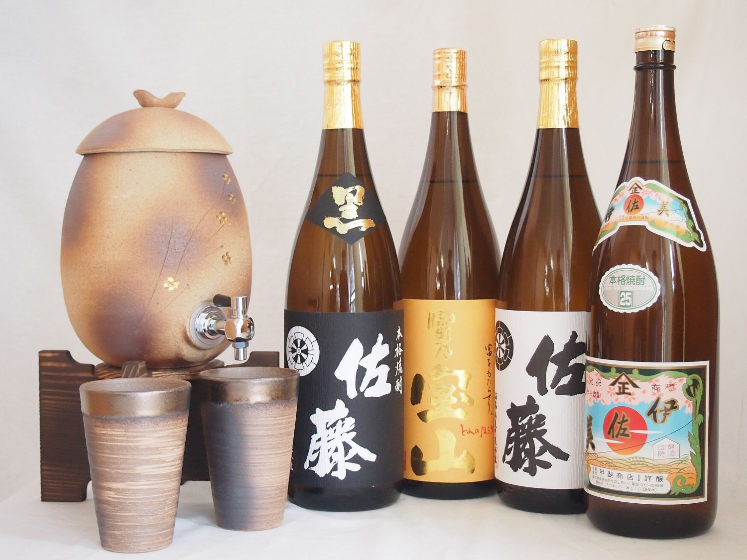 信楽焼明山窯　焼酎サーバー　火色金小紋　2200ｃｃ(滋賀県)+萬古焼備前金彩焼酎ペアカップ(三