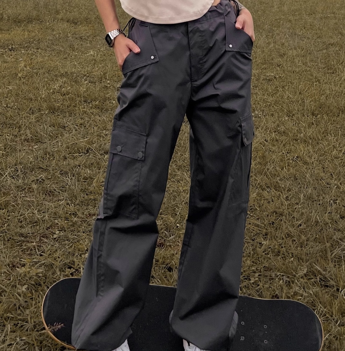 カーゴパンツ レディース パンツ ボトムス ストレートパンツ ワイドパンツ ロングスカート 丈長 フルレングス Iライン フェミニン ストリート かわいい きれいめ シンプル カジュアル おしゃれ