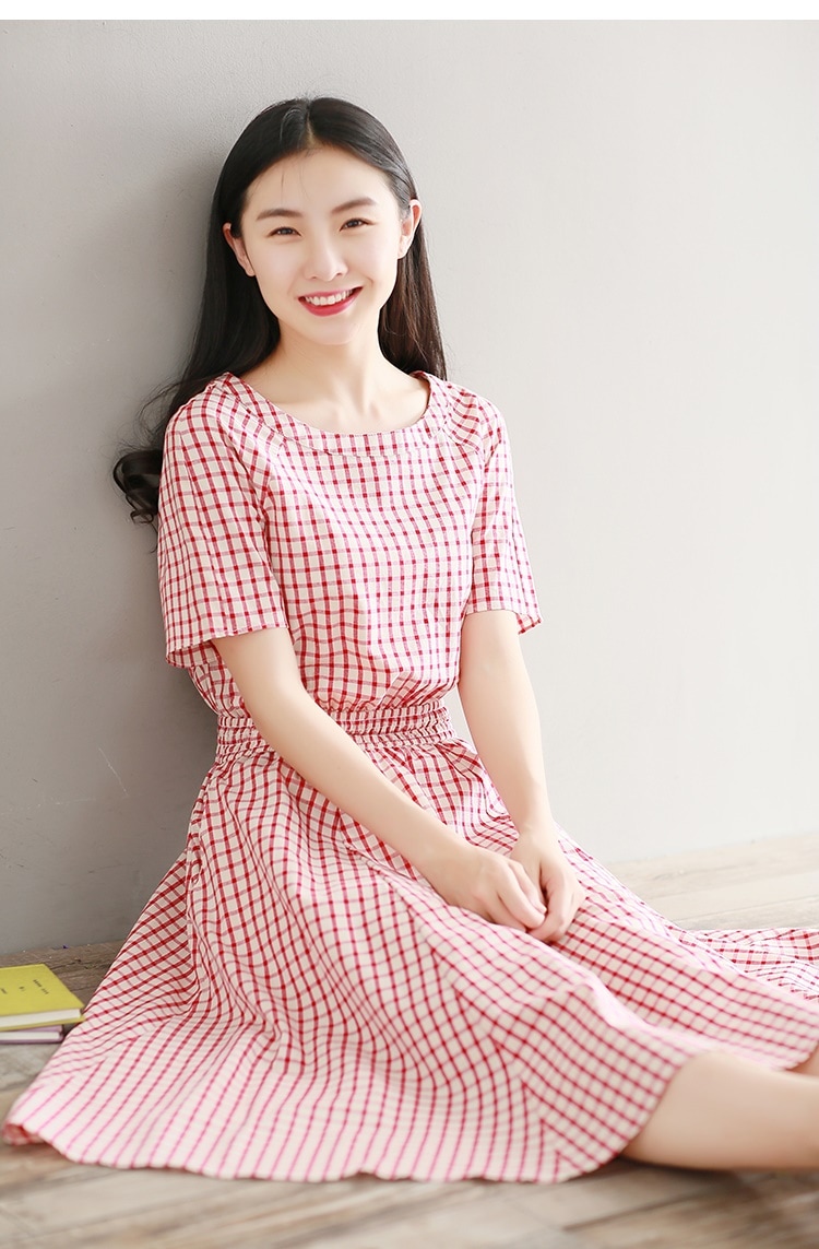 1073．大人カジュアルチェック柄ロングワンピース（レッド）