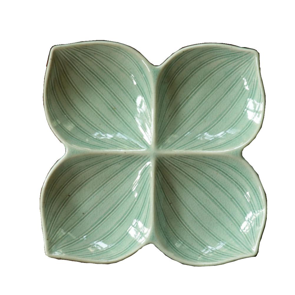 韓国伝統青磁 分け皿 2番 淡い青色 SMT 0052