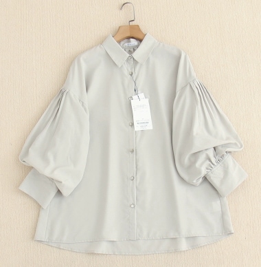 パフスリーブ ブラウス シフォン ゆったり くすみカラー トップス 不規則丈 長袖 襟付き 角襟 タイト 細身 ストレート 裾ワイド フリル 透け感 薄手 かわいい 大人可愛い シンプル カジュアル