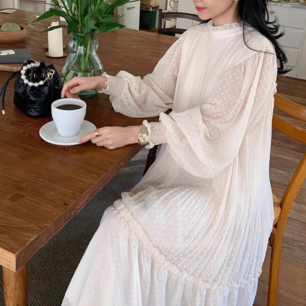 レディース ワンピース ロング マキシ 長袖 フリル襟 セミフレア オーバーサイズ フェミニン プリーツ 刺繍 フリル 透け感 シースルー 切り替えデザイン かわいい 大人可愛い きれいめ シンプル