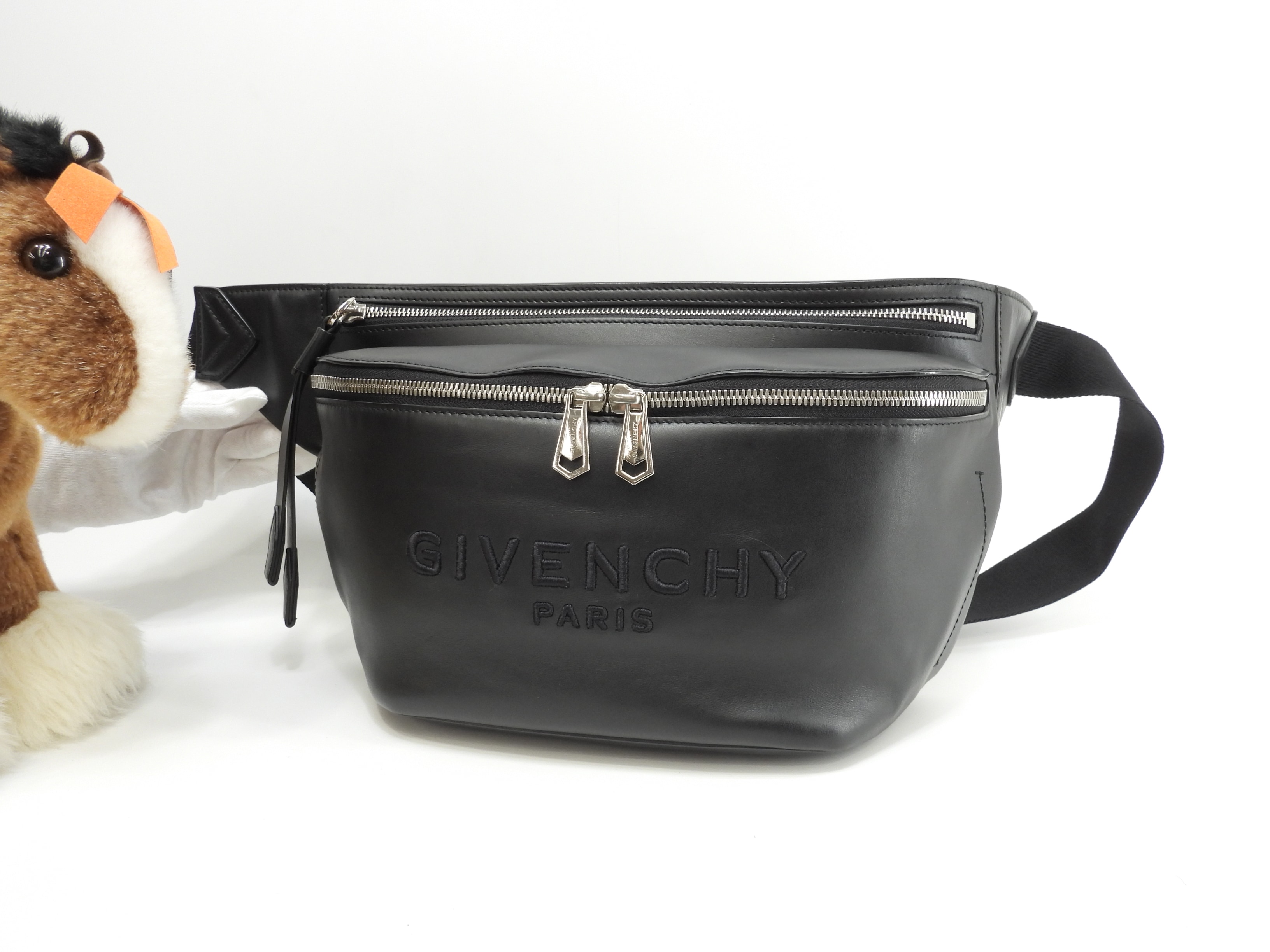 ボディバッグ レザー 黒 バムバッグ ベルトバッグ ウエストバッグ 極美品@GAF1119