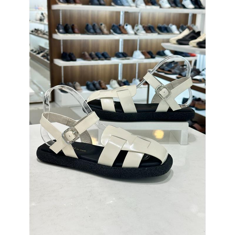 [驪州店] [] 女性足幅交差ストラップ軽量アウトソールフィッシャーマンサンダル(2color)712424023 アイボリー