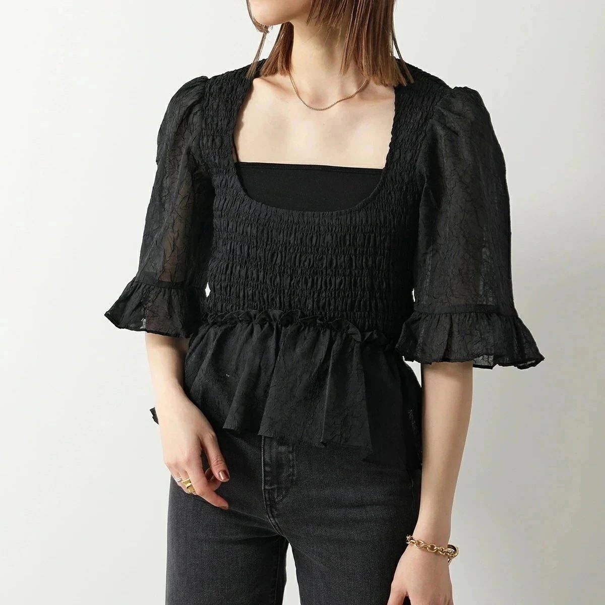 GANNI ガニー ブラウス Crinkled Georgette Smock Blouse F8611 6588 レディース ペプラム Uネック ギャザー 五