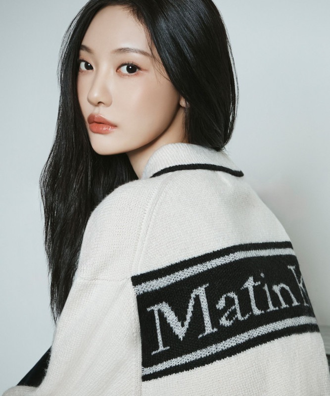 BACK LOGO COLLAR KNIT TOP FOR WOMEN IN IVORY