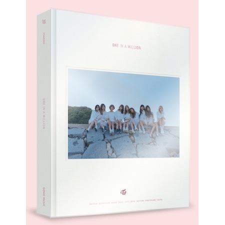 等身大含むDVD+写真集TWICE ONE IN A MILLION TWICE 1st PHOTOBOOK 8,586円