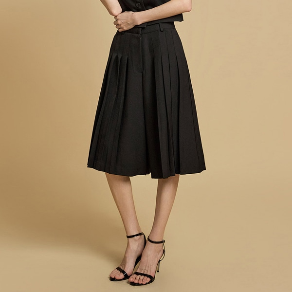 P3529 プリーツ パンツ