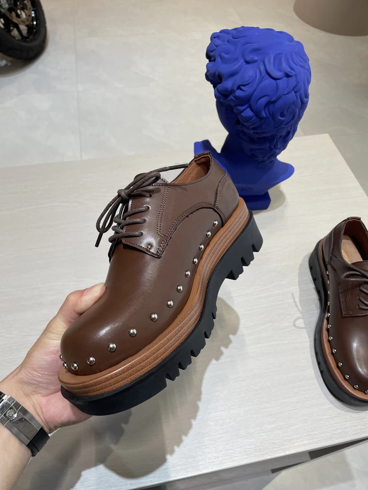 早い者勝ち バックル 小さな革靴 西部カウボーイブーツ 厚底 真皮 洗練された 単靴 ギャザリング デザインセンス