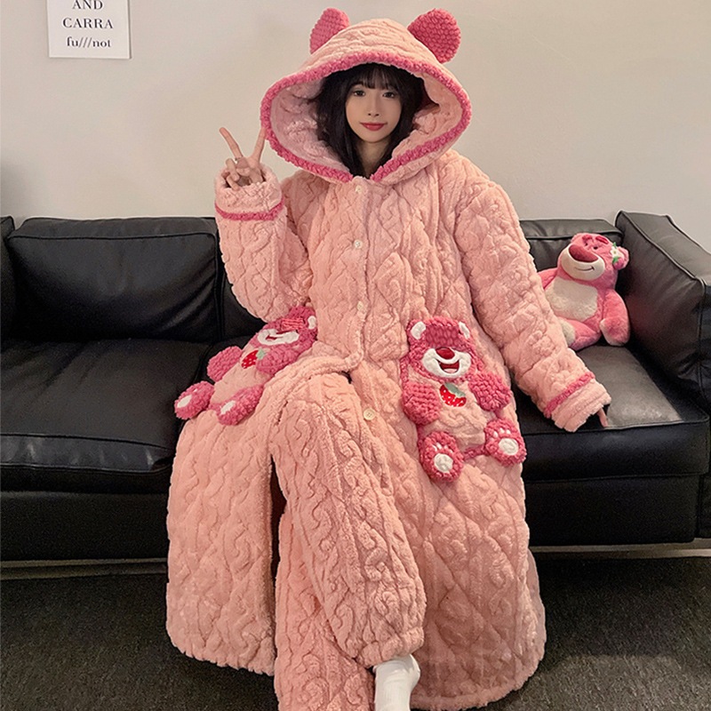 パジャマ女性の冬の三層に綿を挟んでサンゴのベルベットを厚くして保温してかわいいロングタイプの寝衣秋冬天家服