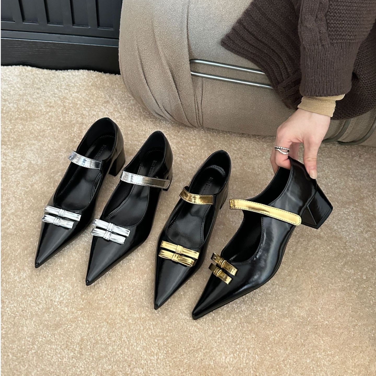 気質メアリージェーン靴5CMハイヒールフランス2024新型ポインテッドトゥ蝶ネクタイマジックテープ色黒太ヒール靴